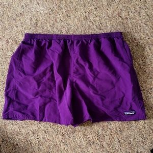 NWOT Men's Patagonia Baggies. Size XL.